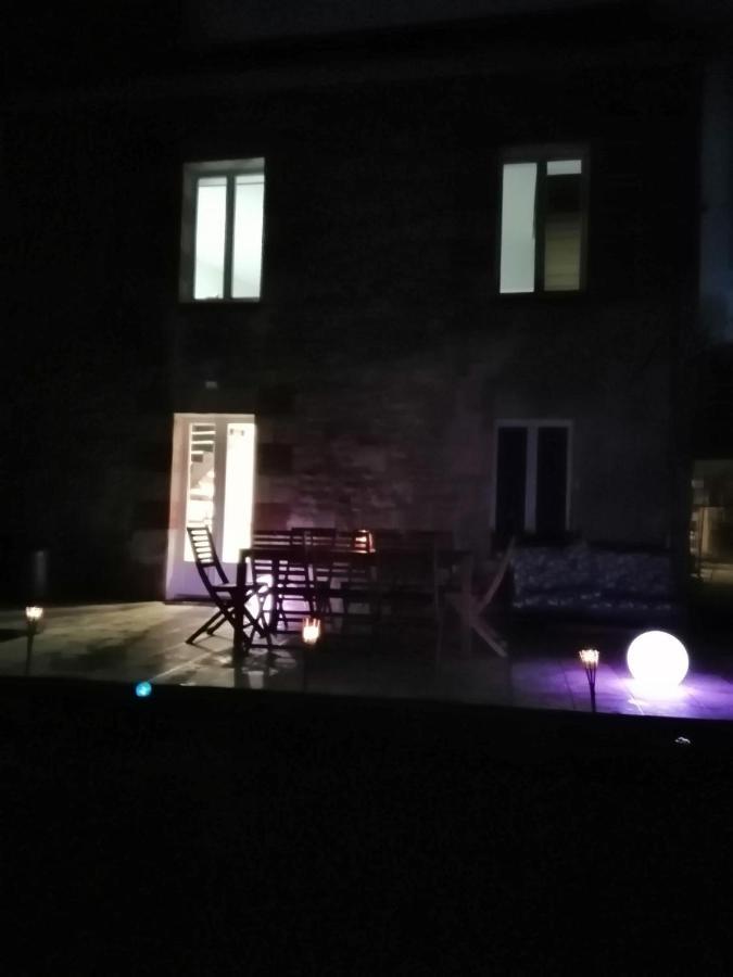 Au Repos Du Verger Couvrelles Exterior photo